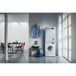 Стиральная машина Indesit BWE 81282 L(класс: A, средняя 59.5x85x47.5см, фронтальная, макс:8кг, 1200об/мин, белый)