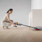 Вертикальный пылесос Dyson V15s Detect Submarine (влажная, сухая, контейнер, мощность всасывания: 240Вт, пылесборник: 0.75л, потребляемая мощность: 660Вт)