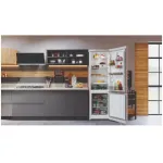 Холодильник Hotpoint-Ariston HT 4200 M (No Frost, A, 2-камерный, 60x196x64см, мраморный)