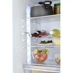 Холодильник полновстраиваемый Beko BCNA275E2S (No Frost, A+, 2-камерный, 54x177.5x54.5см, белый)