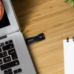 Внешний жесткий диск SSD 1Тб ADATA (1.8