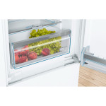 Холодильник полновстраиваемый Bosch KIS87AFE0 (A++, 2-камерный, объем 270:209/63л, 55.8x177.2x54.5см, белый)